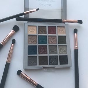 OKALAN 16 EYESHADOW PALETTE